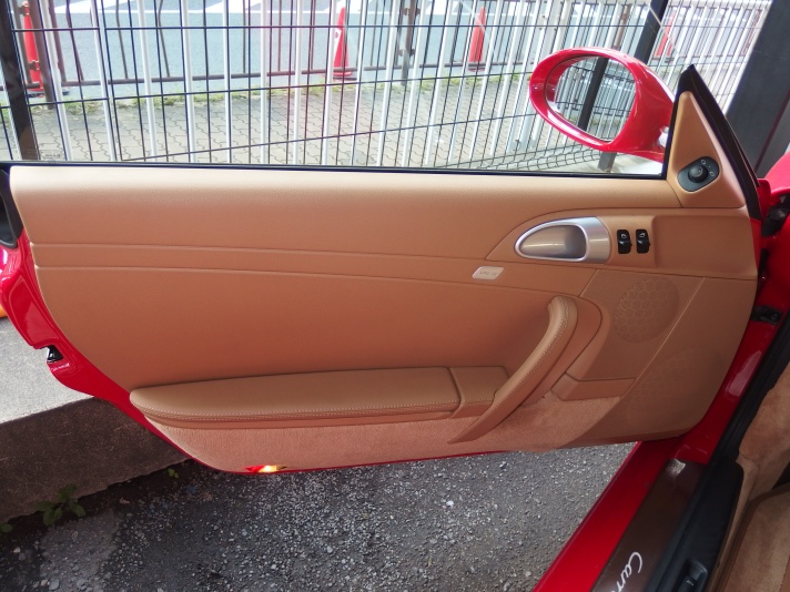 ポルシェ 911(Type997) カレラ　PDK　左ハンドル　D車　 中古車