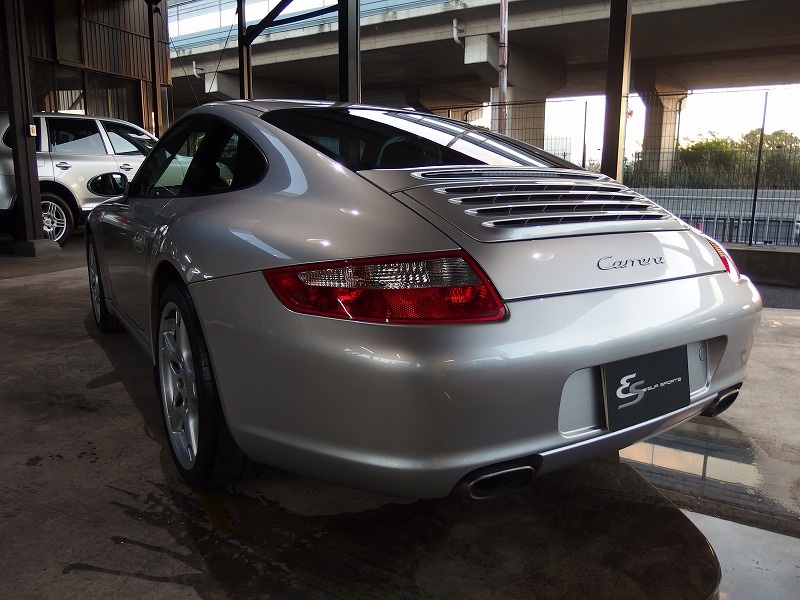 ポルシェ 911(Type997) カレラ ディーラー車 右ハンドル 中古車