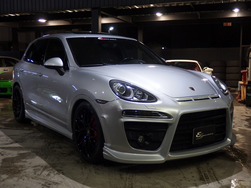 ポルシェ カイエン S 左ハンドル EUR-GT 2011年モデル  中古車