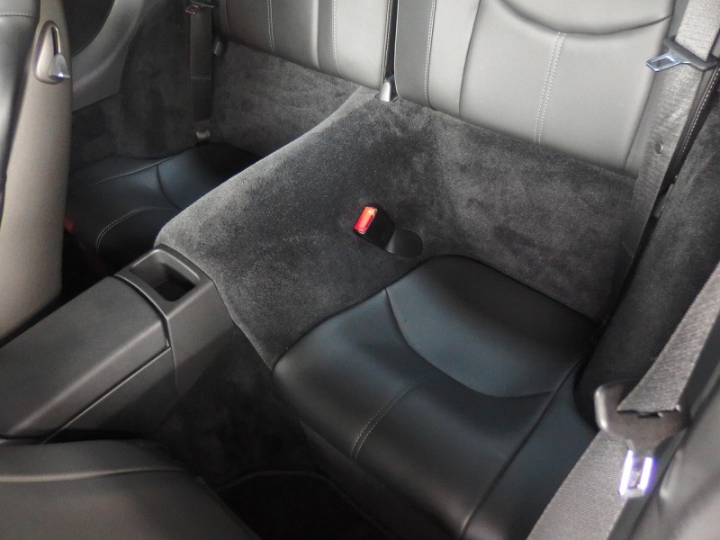 ポルシェ&nbsp;911(Type997)&nbsp;ターボ　スポーツクロノPKG　正規ディーラー車　テックアートアルミ&nbsp;中古車