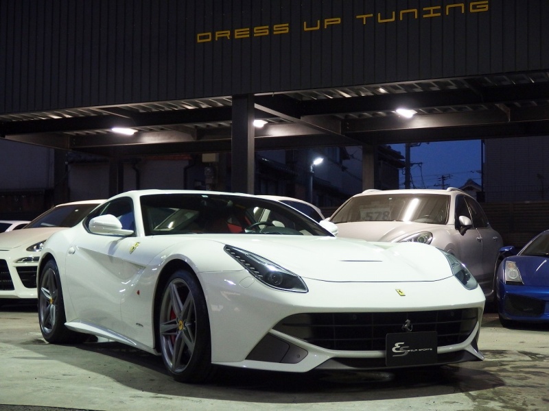 フェラーリ F12ベルリネッタ