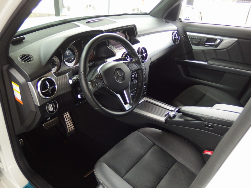 メルセデスベンツ&nbsp;GLKクラス&nbsp;350 4MATIC 正規ディーラー車 左ハンドル AMGスポーツPKG パナメリカーナグリル ロリンザー21インチアルミ&nbsp;中古車