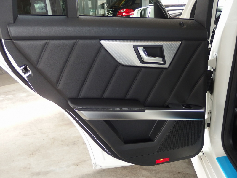 メルセデスベンツ&nbsp;GLKクラス&nbsp;350 4MATIC 正規ディーラー車 左ハンドル AMGスポーツPKG パナメリカーナグリル ロリンザー21インチアルミ&nbsp;中古車