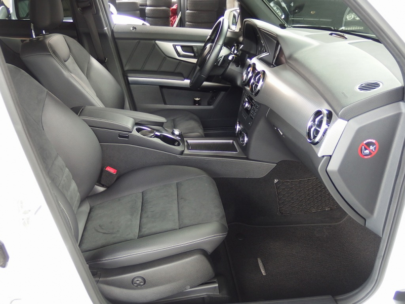 メルセデスベンツ&nbsp;GLKクラス&nbsp;350 4MATIC 正規ディーラー車 左ハンドル AMGスポーツPKG パナメリカーナグリル ロリンザー21インチアルミ&nbsp;中古車