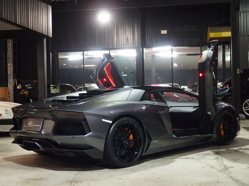 ランボルギーニ アヴェンタドール LP700-4 中古車