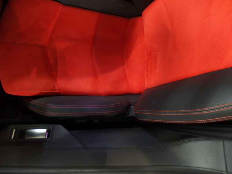 ランボルギーニ アヴェンタドール LP700-4 中古車