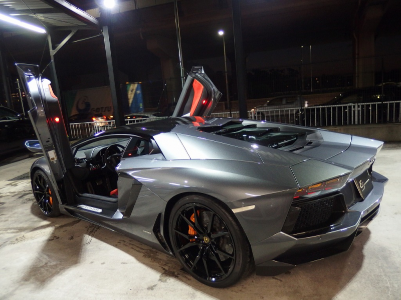 ランボルギーニ アヴェンタドール LP700-4 中古車