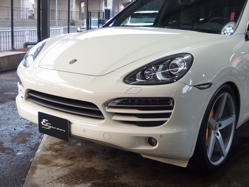 ポルシェ カイエン V6 3.6L 左H ESスポーツマフラー ESダウンサス 社外22inアルミ パノラミックルーフ パークトロニック シートヒーター 中古車