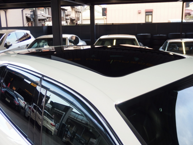 ポルシェ カイエン V6 3.6L 左H ESスポーツマフラー ESダウンサス 社外22inアルミ パノラミックルーフ パークトロニック シートヒーター 中古車