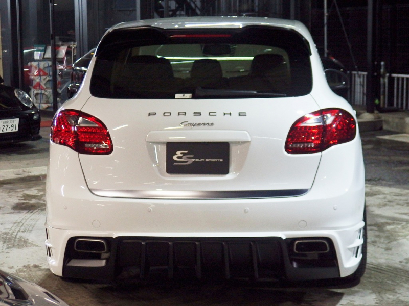 ポルシェ カイエン 正規ディーラー車 右ハンドル EUR-GTエアロ 22inアルミ クルーズコントロール シートヒーター 中古車