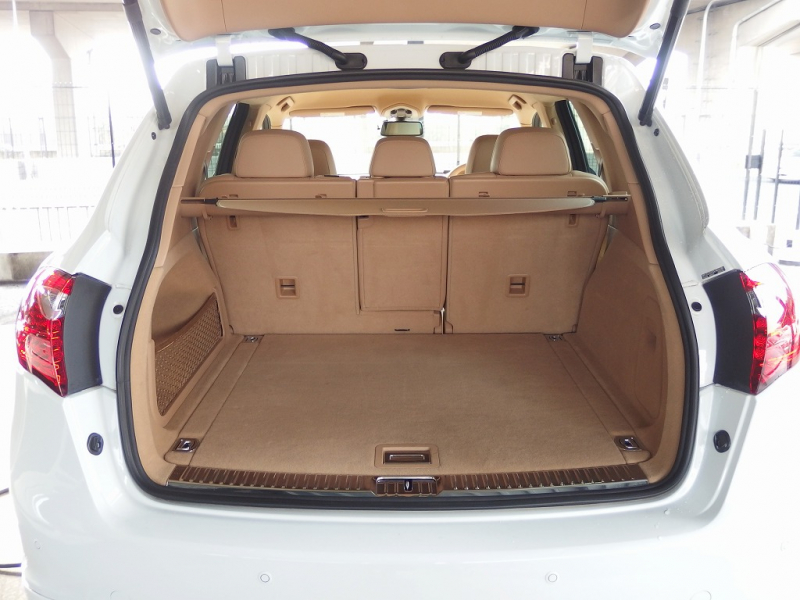 ポルシェ カイエン 正規ディーラー車 右ハンドル EUR-GTエアロ 22inアルミ クルーズコントロール シートヒーター 中古車