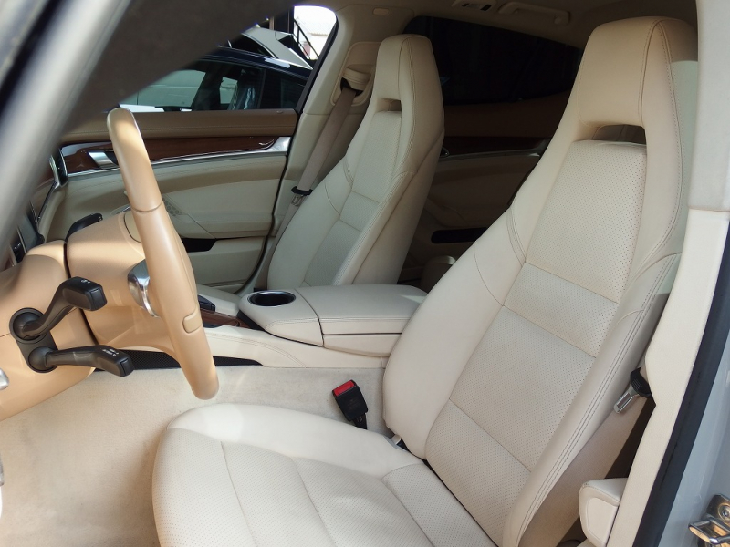 ポルシェ パナメーラ S 正規ディーラー車  左ハンドル EUR-GTエアロ 22inアルミ エアサス PASM サンルーフ エントリドライブ 中古車