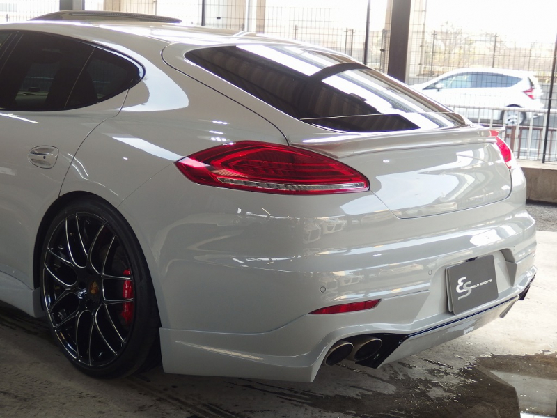 ポルシェ パナメーラ S 正規ディーラー車  左ハンドル EUR-GTエアロ 22inアルミ エアサス PASM サンルーフ エントリドライブ 中古車