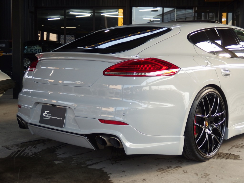 ポルシェ パナメーラ S 正規ディーラー車  左ハンドル EUR-GTエアロ 22inアルミ エアサス PASM サンルーフ エントリドライブ 中古車