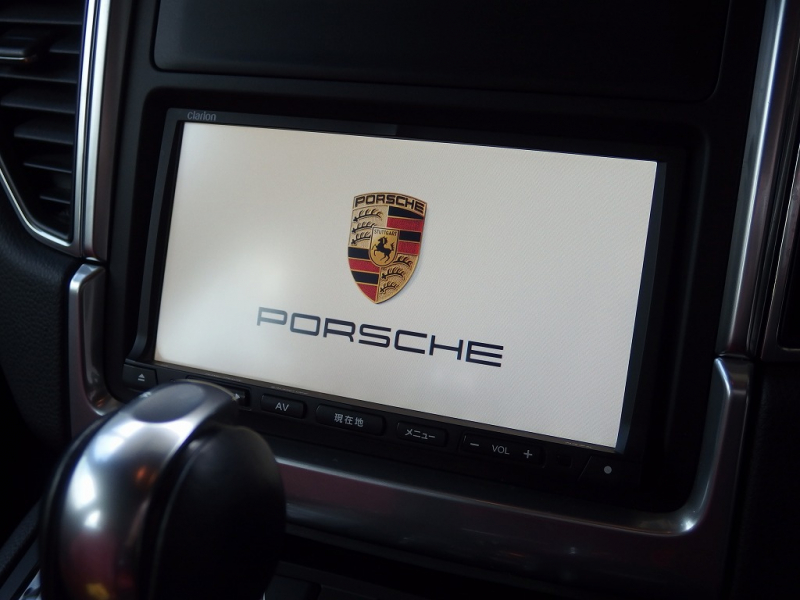 ポルシェ マカン ターボ　正規ディーラー車　ワンオーナー　ES112-22inアルミ　H＆Rダウンサス　PASM　スポーツシート　純正メモリーナビ 中古車