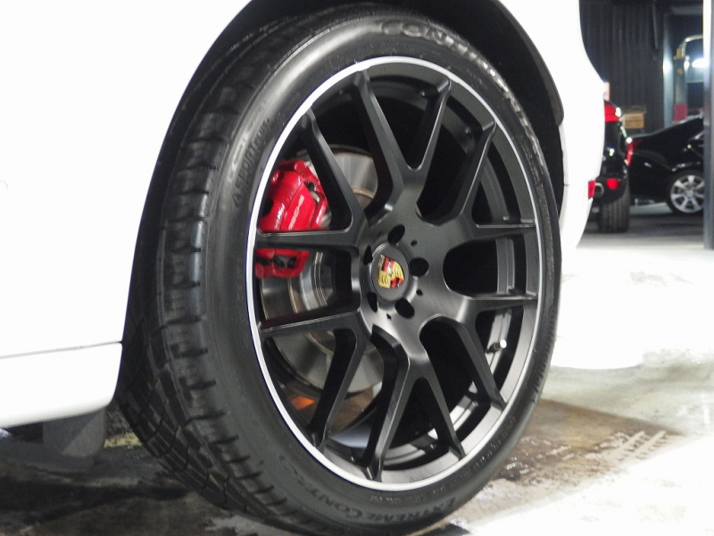 ポルシェ マカン ターボ　正規ディーラー車　ワンオーナー　ES112-22inアルミ　H＆Rダウンサス　PASM　スポーツシート　純正メモリーナビ 中古車