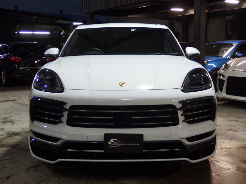 ポルシェ カイエン 正規ディーラー車　1オーナー 　EUR-GTエアロ　ESダウンサス　ES9-22inアルミ　LEDヘッドライト　前後シートヒーター　エントリドライブ 中古車