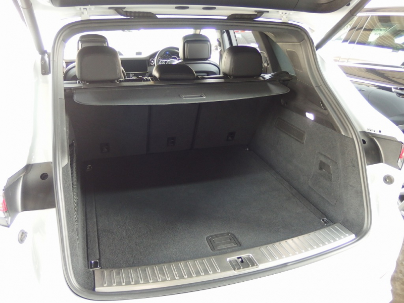 ポルシェ カイエン 正規ディーラー車　1オーナー 　EUR-GTエアロ　ESダウンサス　ES9-22inアルミ　LEDヘッドライト　前後シートヒーター　エントリドライブ 中古車