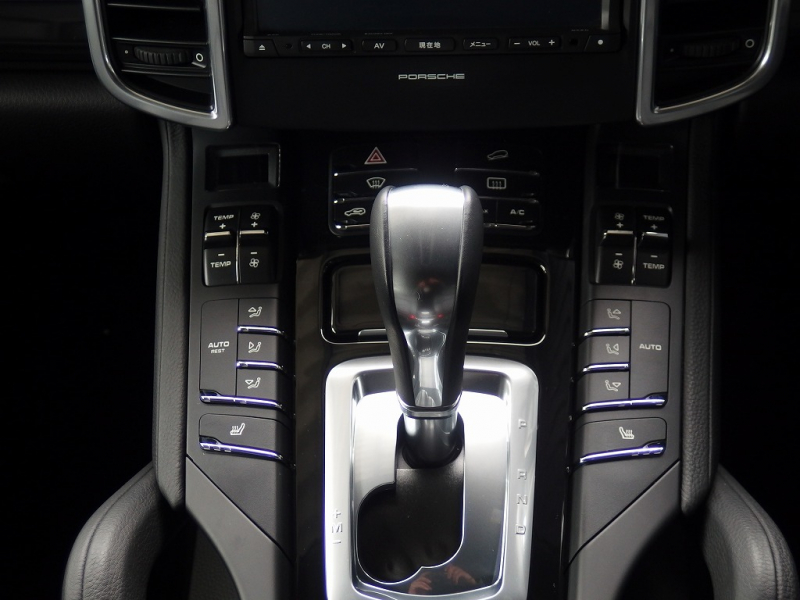 ポルシェ カイエン EUR-GTフルエアロ　正規ディーラー車　ESダウンサス　社外22インチアルミ　キャリパーペイント　 中古車