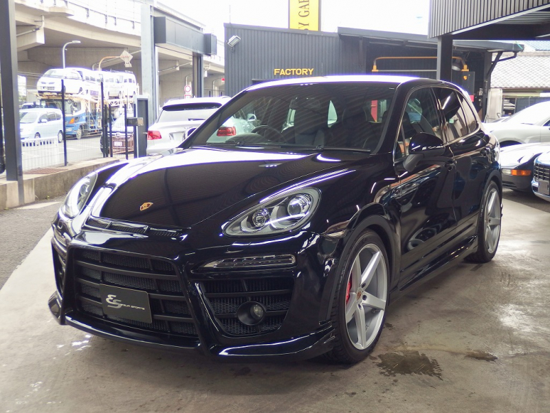 ポルシェ カイエン EUR-GTフルエアロ　正規ディーラー車　ESダウンサス　社外22インチアルミ　キャリパーペイント　 中古車