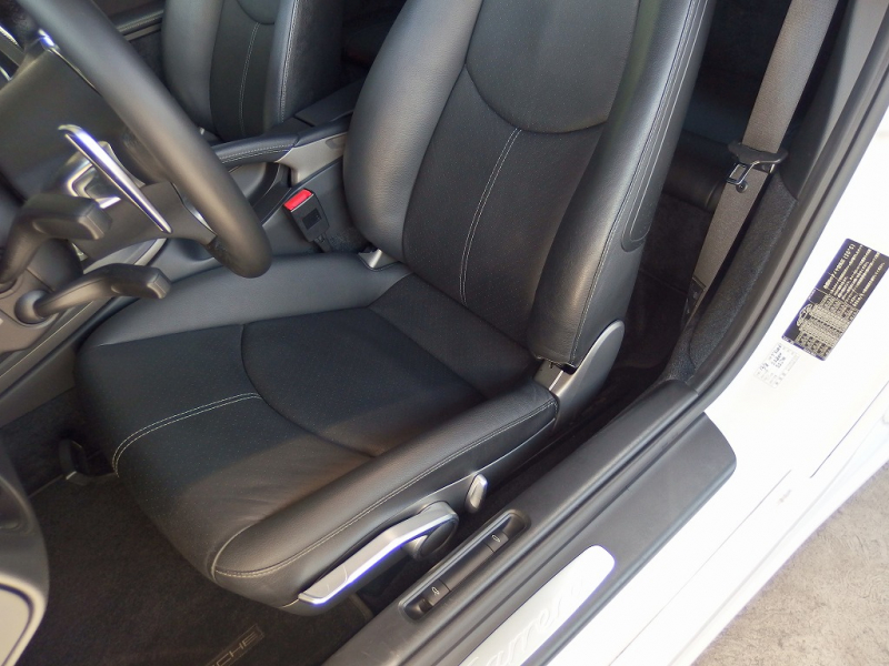 ポルシェ 911(Type997) カレラ EUR-GTRワイドボディキット※公認取得済み KWフロントリフター付き車高調 可変バルブ付きESスポーツマフラー IPEエキマニ 中古車