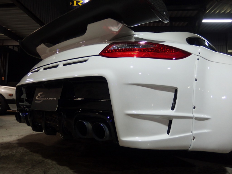 ポルシェ 911(Type997) カレラ EUR-GTRワイドボディキット※公認取得済み KWフロントリフター付き車高調 可変バルブ付きESスポーツマフラー IPEエキマニ 中古車