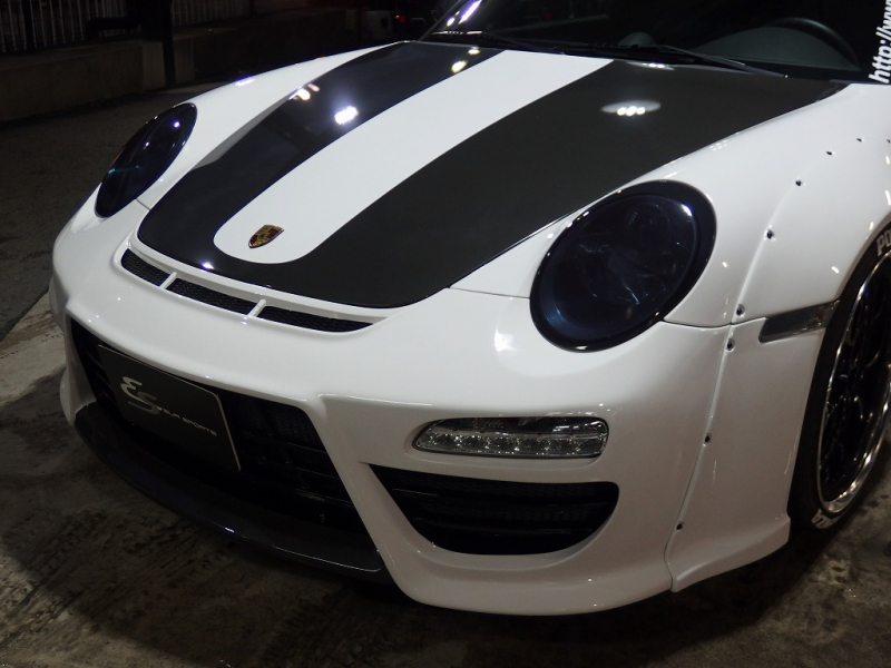 ポルシェ 911(Type997) カレラ EUR-GTRワイドボディキット※公認取得済み KWフロントリフター付き車高調 可変バルブ付きESスポーツマフラー IPEエキマニ 中古車