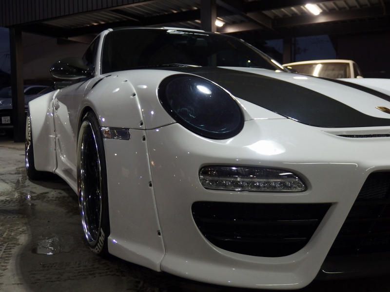 ポルシェ 911(Type997) カレラ EUR-GTRワイドボディキット※公認取得済み KWフロントリフター付き車高調 可変バルブ付きESスポーツマフラー IPEエキマニ 中古車