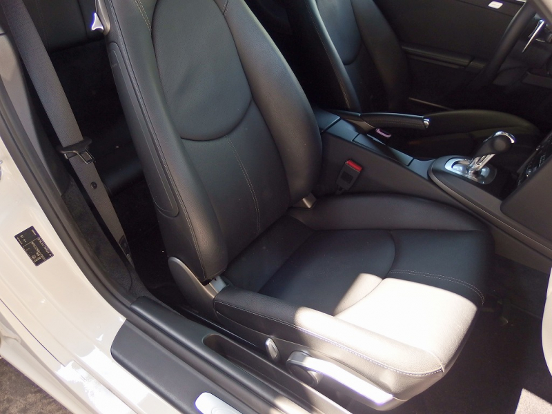 ポルシェ 911(Type997) カレラ EUR-GTRワイドボディキット※公認取得済み KWフロントリフター付き車高調 可変バルブ付きESスポーツマフラー IPEエキマニ 中古車