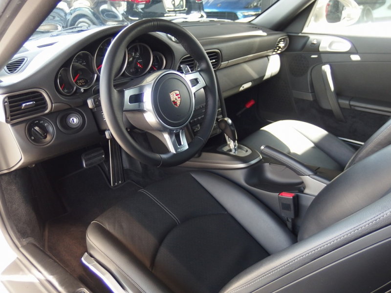 ポルシェ 911(Type997) カレラ EUR-GTRワイドボディキット※公認取得済み KWフロントリフター付き車高調 可変バルブ付きESスポーツマフラー IPEエキマニ 中古車