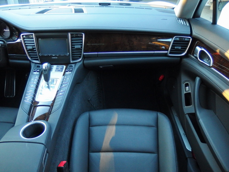 ポルシェ パナメーラ S PDK 正規ディーラー車  後期モデル 左H EUR-GTエアロ ES-22inアルミ LED　エアサス BOSE 中古車