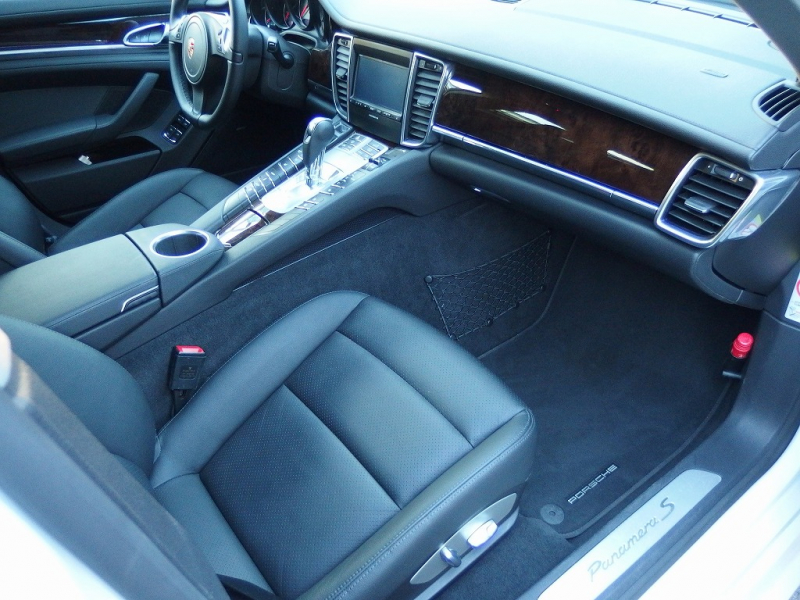 ポルシェ パナメーラ S PDK 正規ディーラー車  後期モデル 左H EUR-GTエアロ ES-22inアルミ LED　エアサス BOSE 中古車