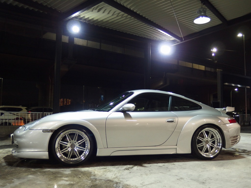 ポルシェ&nbsp;911(Type996)&nbsp;カレラ　EUR-GTRワイドボディ　正規ディーラー車　左ハンドル&nbsp;中古車