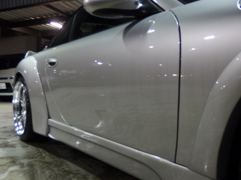 ポルシェ&nbsp;911(Type996)&nbsp;カレラ　EUR-GTRワイドボディ　正規ディーラー車　左ハンドル&nbsp;中古車