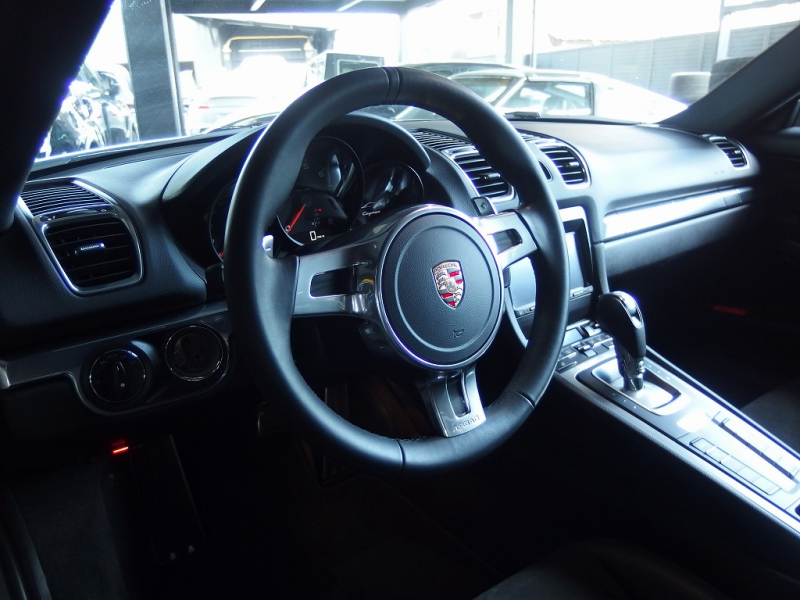 ポルシェ ケイマン 正規ディーラー車　左ハンドル　ACCアダプティブクルーズコントロール　 中古車