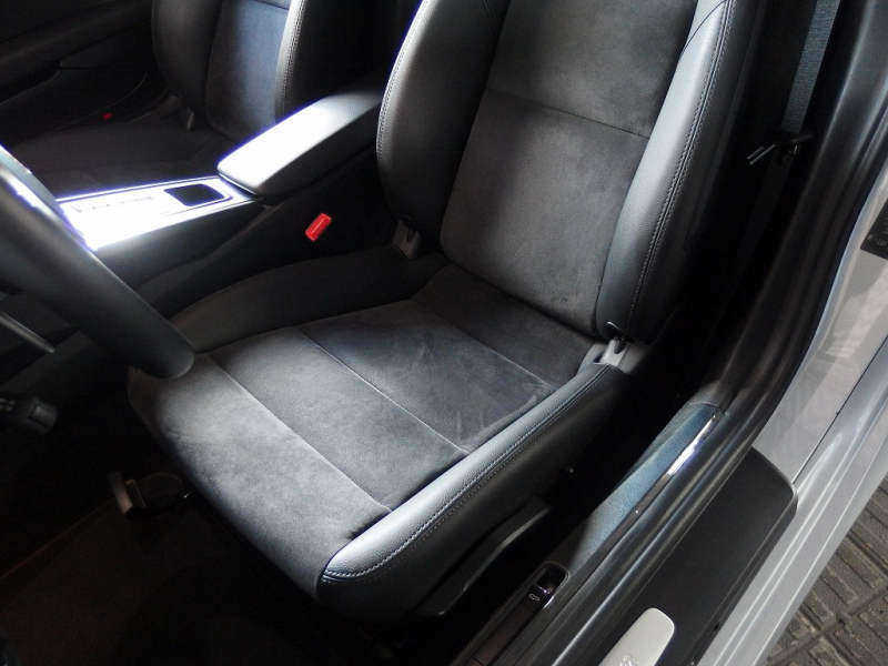 ポルシェ ケイマン 正規ディーラー車　左ハンドル　ACCアダプティブクルーズコントロール　 中古車