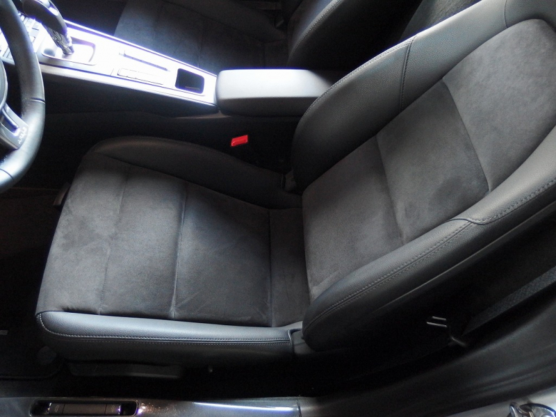 ポルシェ ケイマン 正規ディーラー車　左ハンドル　ACCアダプティブクルーズコントロール　 中古車