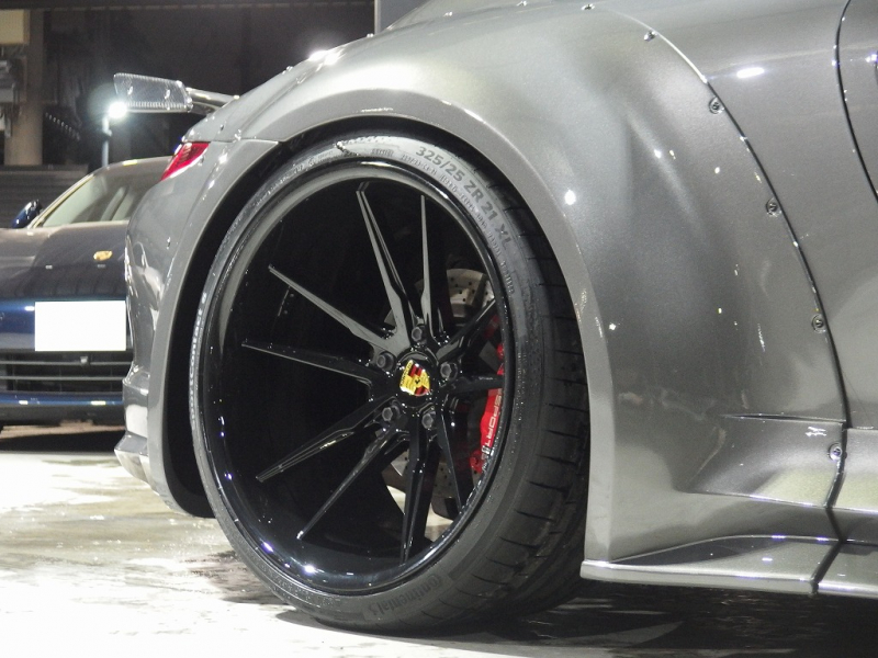 ポルシェ 911(Type991) カレラ 左ハンドル EUR-GTRワイドボディ NAモデル ES可変バルブマフラー 中古車