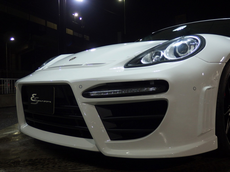 ポルシェ&nbsp;パナメーラ&nbsp;左ハンドル　サンルーフ　EUR-GTエアロ　ESダウンサス　ES22inアルミ　&nbsp;中古車