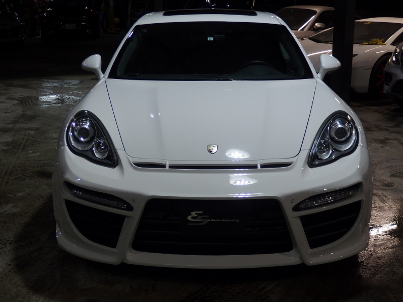 ポルシェ&nbsp;パナメーラ&nbsp;左ハンドル　サンルーフ　EUR-GTエアロ　ESダウンサス　ES22inアルミ　&nbsp;中古車