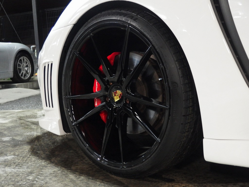 ポルシェ&nbsp;パナメーラ&nbsp;左ハンドル　サンルーフ　EUR-GTエアロ　ESダウンサス　ES22inアルミ　&nbsp;中古車