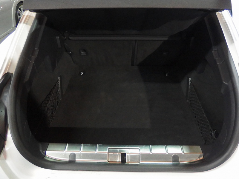 ポルシェ&nbsp;パナメーラ&nbsp;左ハンドル　サンルーフ　EUR-GTエアロ　ESダウンサス　ES22inアルミ　&nbsp;中古車