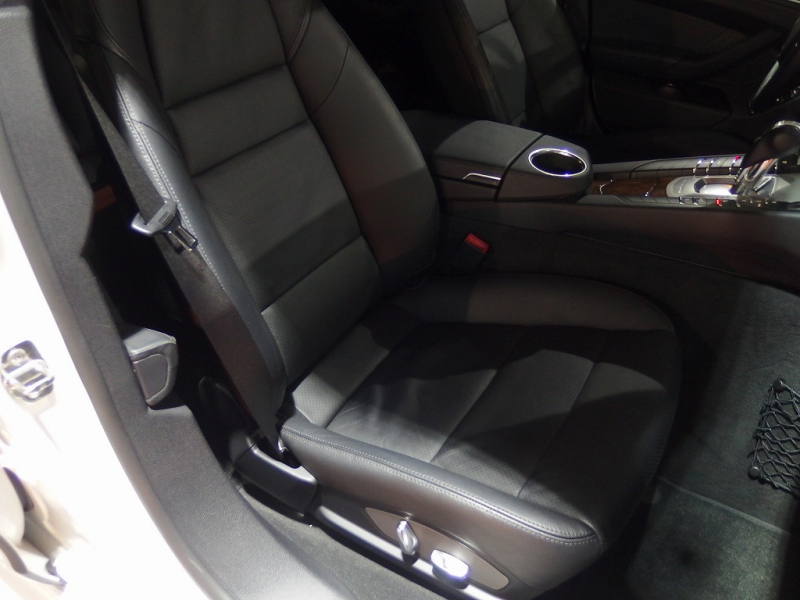 ポルシェ&nbsp;パナメーラ&nbsp;左ハンドル　サンルーフ　EUR-GTエアロ　ESダウンサス　ES22inアルミ　&nbsp;中古車