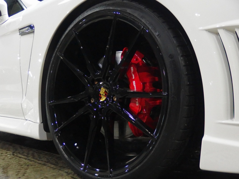 ポルシェ&nbsp;パナメーラ&nbsp;左ハンドル　サンルーフ　EUR-GTエアロ　ESダウンサス　ES22inアルミ　&nbsp;中古車