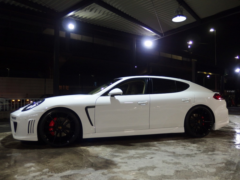 ポルシェ&nbsp;パナメーラ&nbsp;正規ディーラー車 右ハンドル EUR-GTエアロ 22inアルミ　ESダウンサス　ESスポーツマフラー&nbsp;中古車