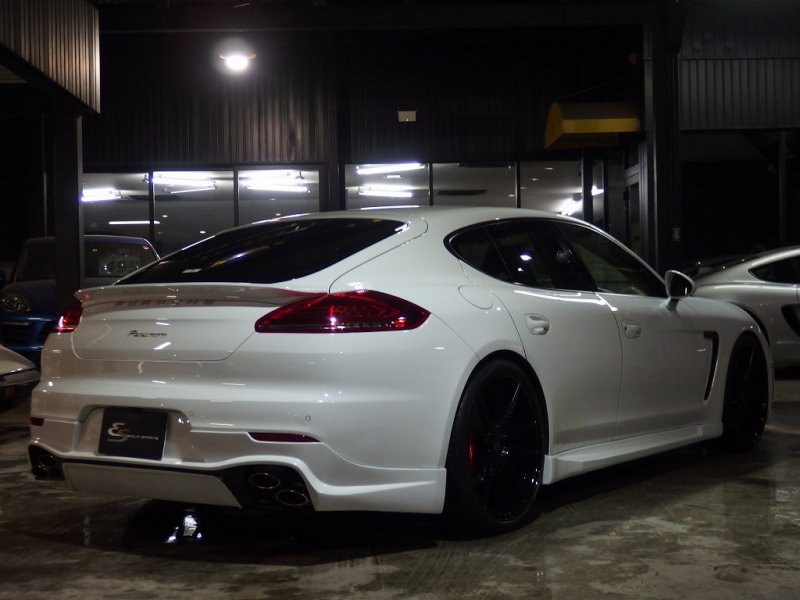 ポルシェ&nbsp;パナメーラ&nbsp;正規ディーラー車 右ハンドル EUR-GTエアロ 22inアルミ　ESダウンサス　ESスポーツマフラー&nbsp;中古車