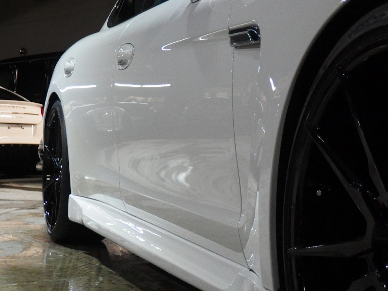 ポルシェ&nbsp;パナメーラ&nbsp;正規ディーラー車 右ハンドル EUR-GTエアロ 22inアルミ　ESダウンサス　ESスポーツマフラー&nbsp;中古車