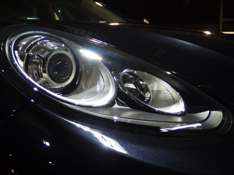 ポルシェ パナメーラ 正規ディーラー車 右ハンドル EUR-GTエアロ 22inアルミ　ESダウンサス　前後シートヒーター 中古車