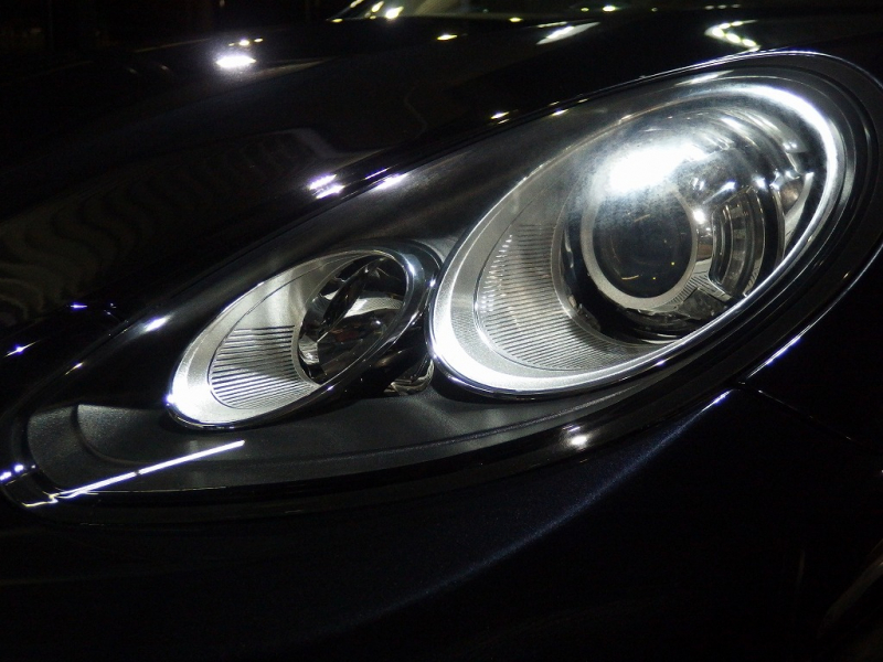 ポルシェ パナメーラ 正規ディーラー車 右ハンドル EUR-GTエアロ 22inアルミ　ESダウンサス　前後シートヒーター 中古車