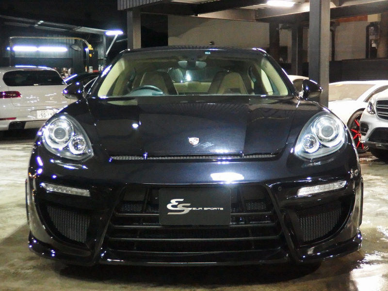 ポルシェ パナメーラ 正規ディーラー車 右ハンドル EUR-GTエアロ 22inアルミ　ESダウンサス　前後シートヒーター 中古車